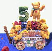 Enesco Cherished Teddies Figurine - 5th Anniversary Float (1999 Membears Only Figurine)