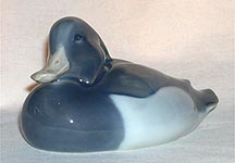 Royal Copenhagen Figurine - Tufted Duck