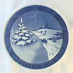 1915 Royal Copenhagen Christmas Plate