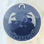 1916 Royal Copenhagen Christmas Plate
