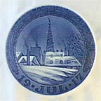 1917 Royal Copenhagen Christmas Plate