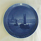 1930 Royal Copenhagen Christmas Plate