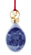 Royal Copenhagen Annual Ornament - 2018 Christmas Tree Salesman