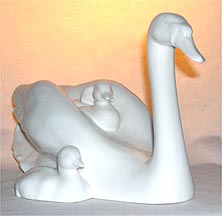 Royal Doulton Animal Figurine - Motherly Love, Swan and Two Cygnets