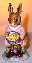 Royal Doulton Bunnykins Figurine - Buntie Bunnykins Helping Mother