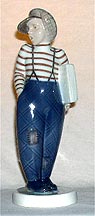 Bing & Grondahl Figurine - Newspaper Boy