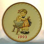 Goebel M I Hummel Annual Plate - 1993 Doll Bath