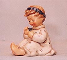 Goebel M I Hummel Figurine - Blossom Time