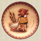 Goebel M I Hummel Mini Annual Plate - Goose Girl