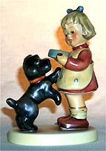 Goebel M I Hummel Figurine - Puppy Pause