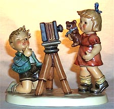 Goebel M I Hummel Figurine - Camera Ready