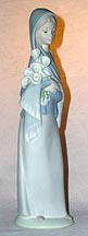 Lladro Figurine - Girl with Calla Lilies - matte