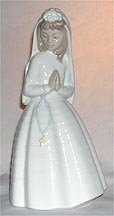 Nao Figurine - Girl Praying