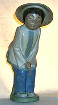 Nao Figurine - Asian Boy Leaning Over (matte)