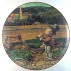 November - Song of Thanksgiving collector plate by M I Hummel