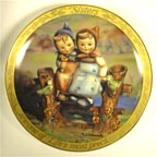 Sisters collector plate by M I Hummel