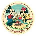 Picnic For Two collector plate by Disney Studio Artists