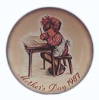 Mother's Little Learner collector plate by Berta Hummel