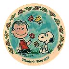 Linus And Snoopy collector plate by Charles Schulz