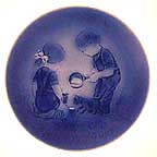 Little Friends collector plate by Mads Stage