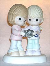 Enesco Precious Moments Figurine - Good Friends Just Click