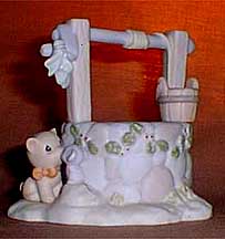 Enesco Precious Moments Figurine - Wishing Well (Nativity Addition)