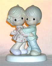 Enesco Precious Moments Figurine - Hug One Another
