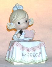 Enesco Precious Moments Figurine - Giving My Heart Freely