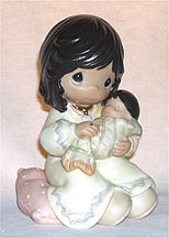 Enesco Precious Moments Figurine - Una Bendicion Del Cielo (A Blessing From Heaven)