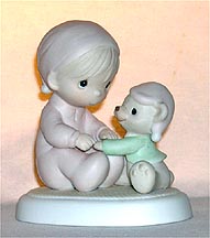 Enesco Precious Moments Figurine - May Your Christmas Be Cozy